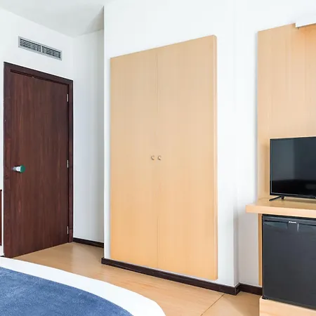 Emporda 4*