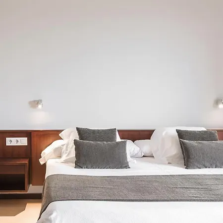 Otel Emporda