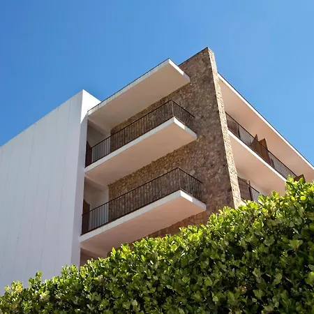 Otel Emporda 4*