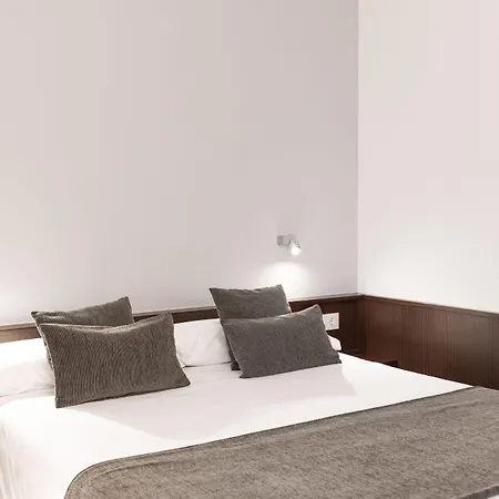 Emporda 4*