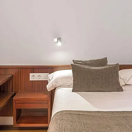 Emporda Hotel