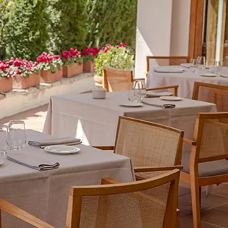 Otel Emporda
