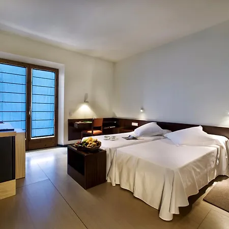 Emporda 4* Figueres (Girona)