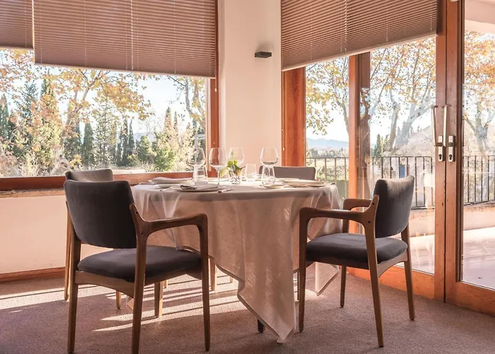 Hotel Emporda 4*