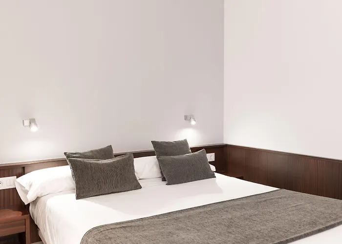 Emporda 4*
