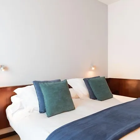 Emporda Ξενοδοχείο 4*