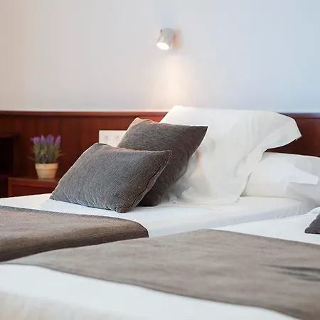 Emporda 호텔 4*